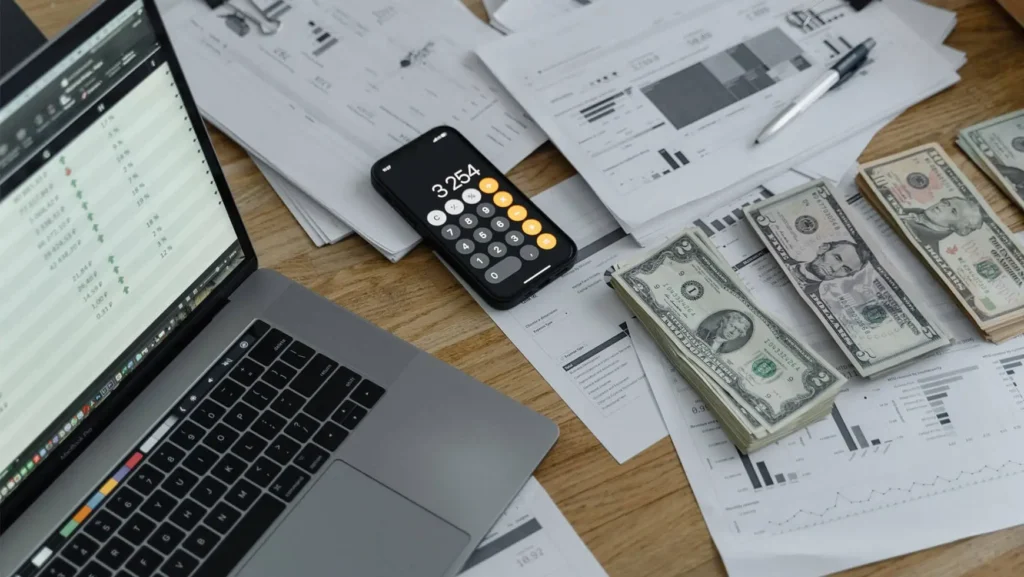6 Practical Reasons to Outsource Invoicing